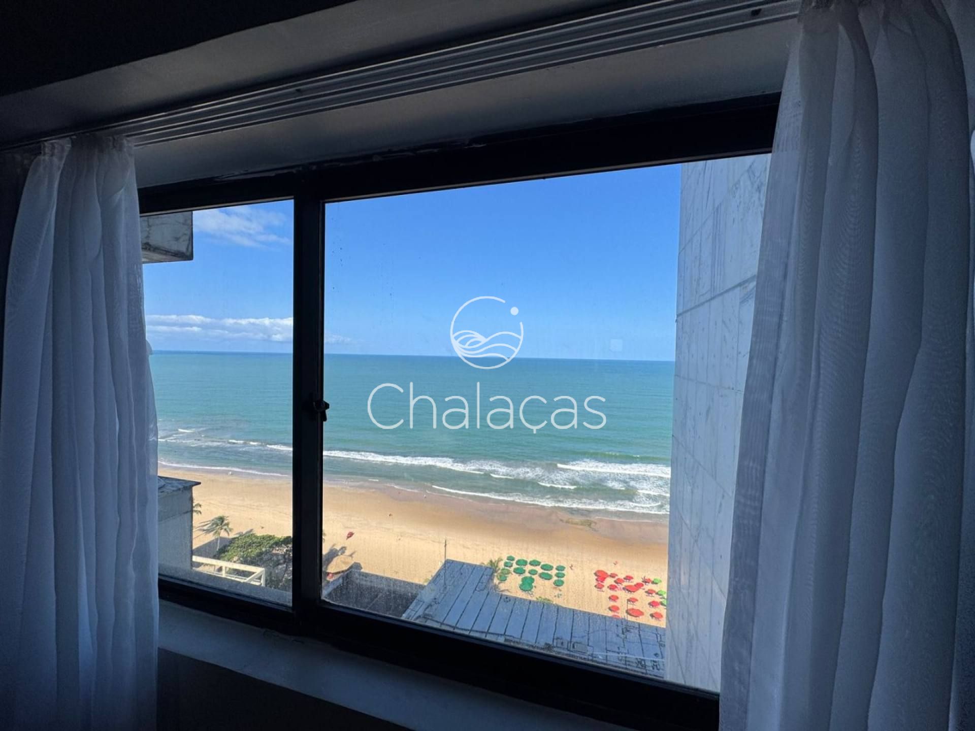 VENDA- FLAT NO EDF MERCURE- MOBILIADO E COM VISTA LIVRE PARA O MAR