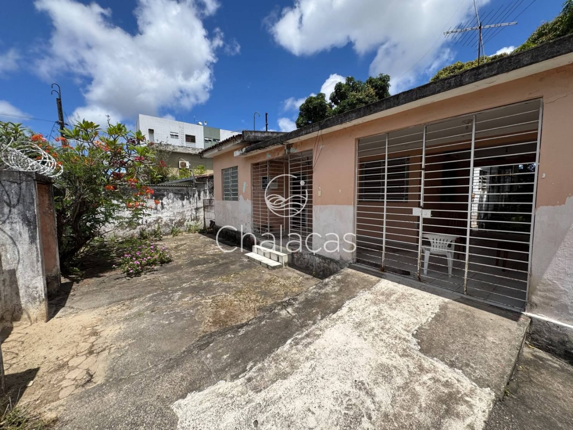 VENDA- Terreno de 720m² com 2 casas - Bairro dos Aflitos