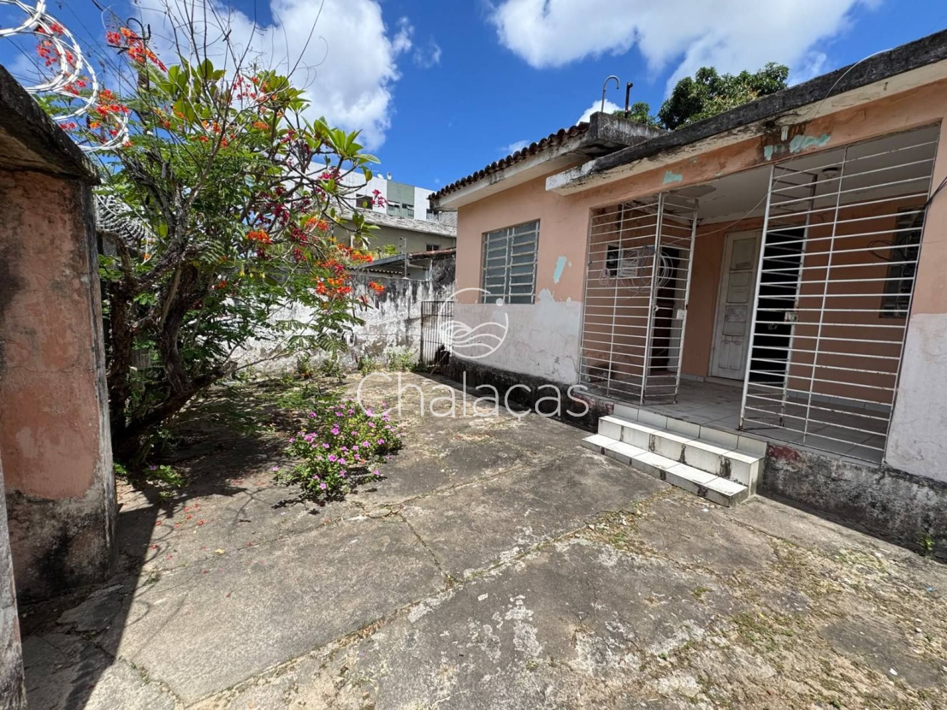 VENDA- Terreno de 720m² com 2 casas - Bairro dos Aflitos