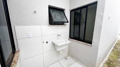 Casa de Condomínio Para Vender com 3 quartos 1 suítes no Jaçanaú em Maracanaú