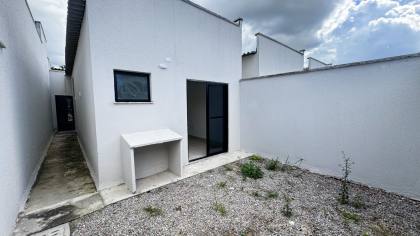 Casa de Condomínio Para Vender com 3 quartos 1 suítes no Jaçanaú em Maracanaú