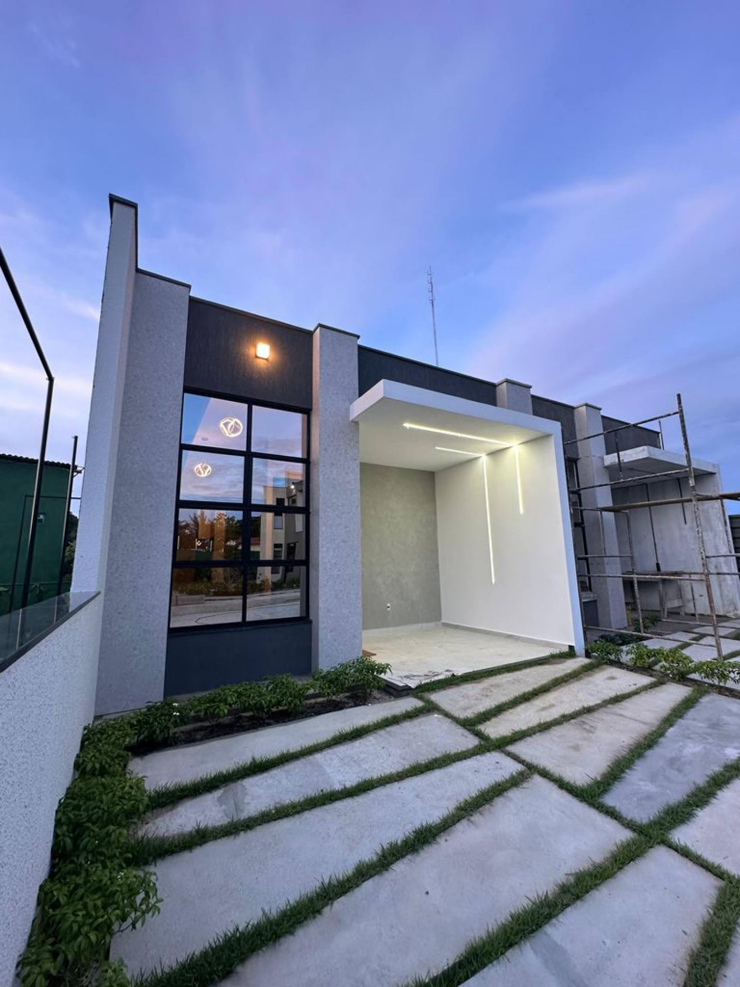 Casa Para Vender com 2 quartos 2 suítes em Aquiraz