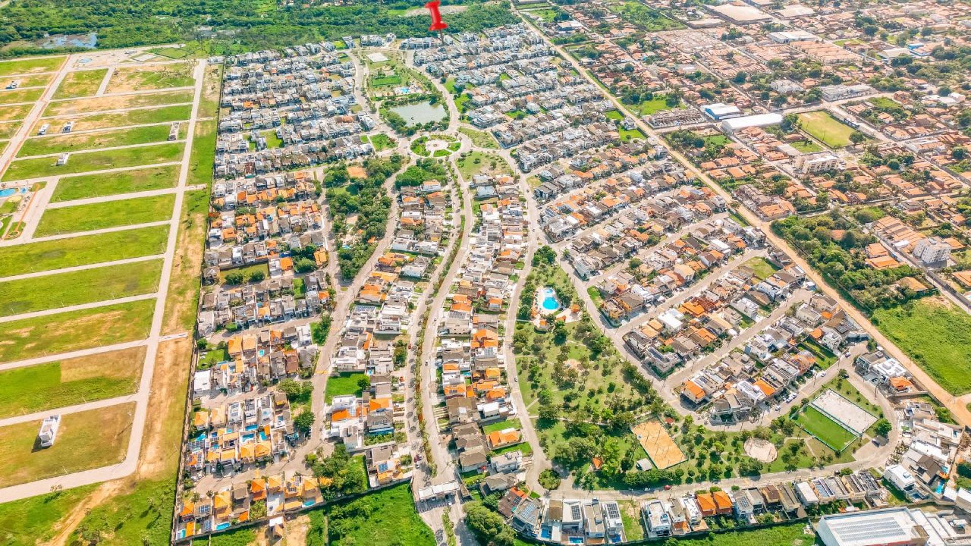 Lote de esquina a venda no Condomínio Jardins da Serra