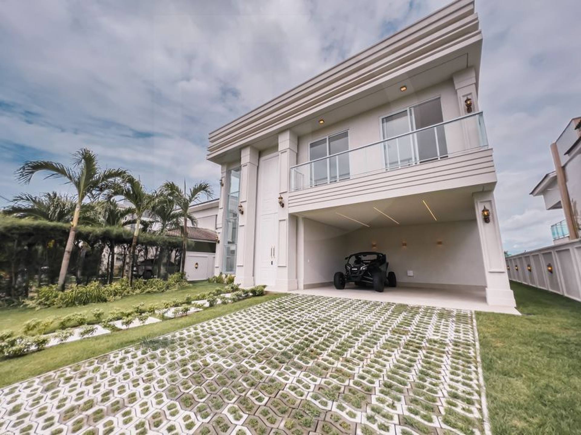 Casa a venda no Alphaville Fortaleza espetacular com ótimo acabamento