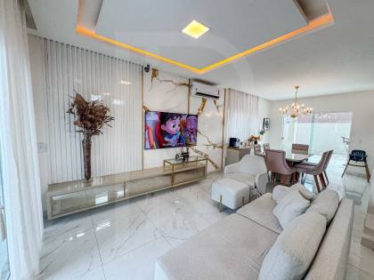 Casa para venda no Condomínio Jardins da Serra, 4 Quartos, Mobiliada
