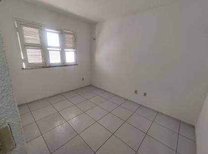 CASA DUPLEX PARA LOCAÇÃO COM CONFORTO E PRATICIDADE NA PAJUÇARA