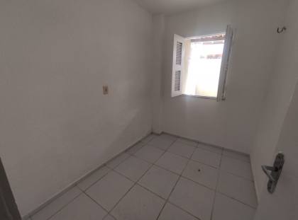 CASA DUPLEX PARA LOCAÇÃO COM CONFORTO E PRATICIDADE NA PAJUÇARA