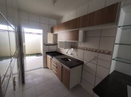 CASA DUPLEX PARA LOCAÇÃO COM CONFORTO E PRATICIDADE NA PAJUÇARA