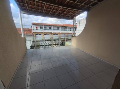 CASA DUPLEX PARA LOCAÇÃO COM CONFORTO E PRATICIDADE NA PAJUÇARA