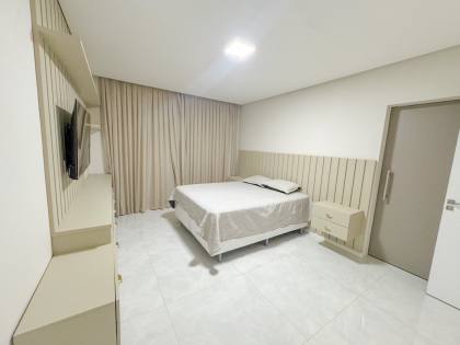 Casa Mobiliada para Locação no Osvaldo Studart piscina privativa