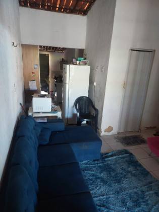 OPORTUNIDADE DE CASA DE 2 QUARTOS