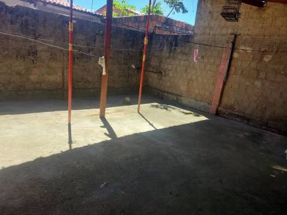 OPORTUNIDADE DE CASA DE 2 QUARTOS