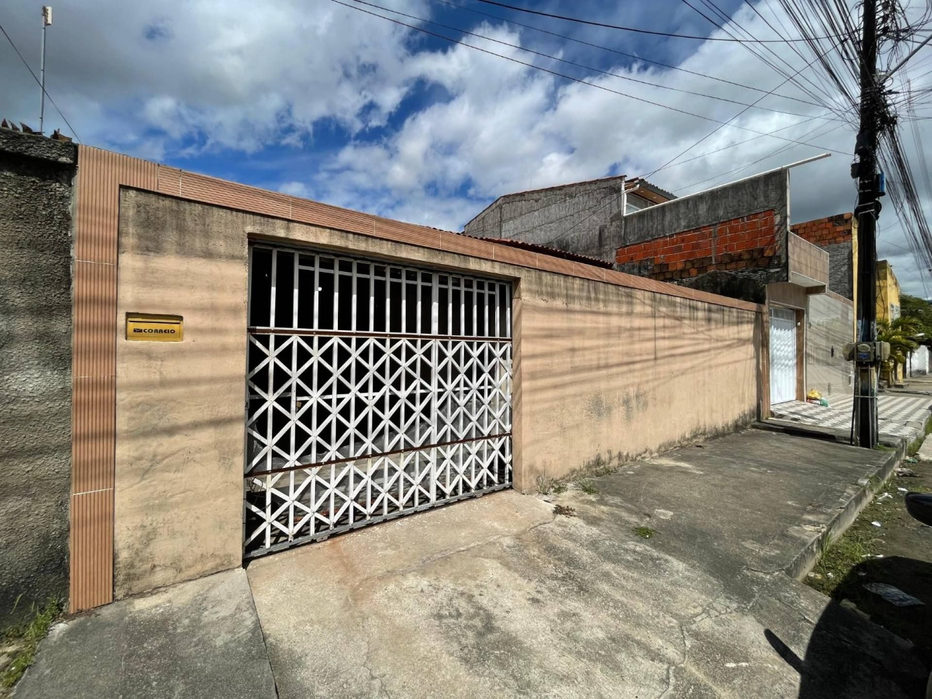 Casa à venda com 3 quartos