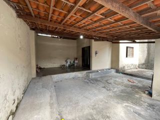 Casa à venda com 3 quartos