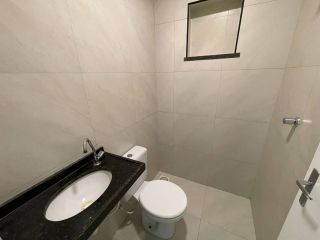 Casa duplex à venda com 4 quartos