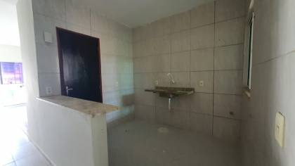 Oportunidade! Sobrado com 3 quartos em MARACANAÚ