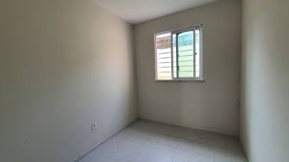 Oportunidade! Sobrado com 3 quartos em MARACANAÚ
