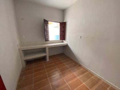 CASA DE 2 QUARTOS - R$ 650 NA MUCUNÃ