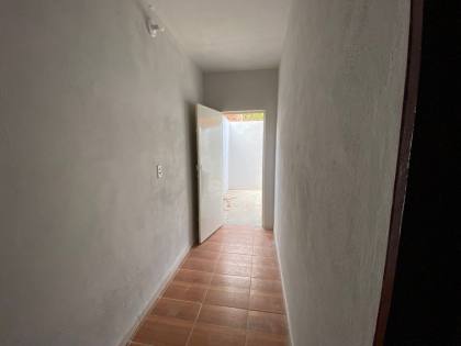 CASA DE 2 QUARTOS - R$ 650 NA MUCUNÃ