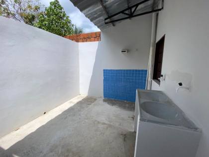 CASA DE 2 QUARTOS - R$ 650 NA MUCUNÃ