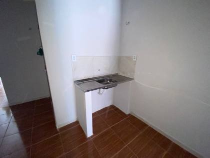 CASA DE 2 QUARTOS - R$ 650 NA MUCUNÃ