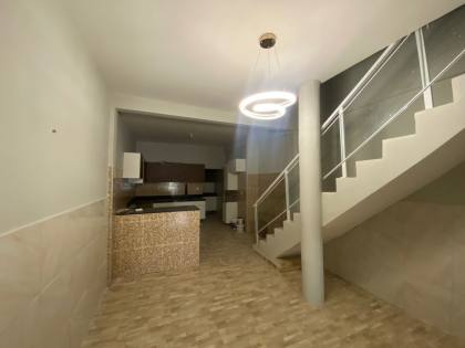 DUPLEX DE 3 QUARTOS PARA LOCAÇÃO PROX. AO SHOPPING