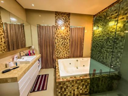 Casa a venda no Condomínio Jardins da Serra, casa com 4 Quartos