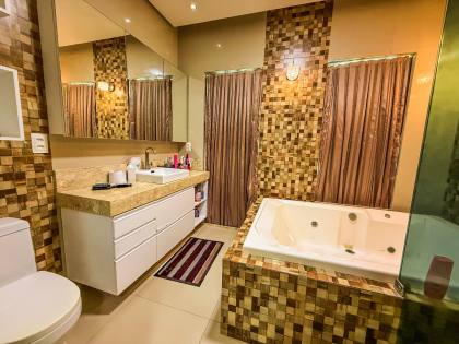 Casa a venda no Condomínio Jardins da Serra, casa com 4 Quartos