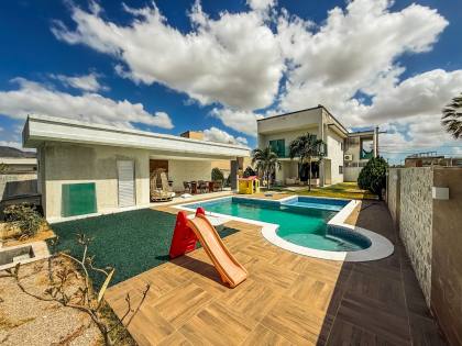 Casa a venda no Condomínio Jardins da Serra, casa com 4 Quartos