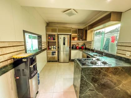 Casa para Locação no Condomínio Jardins da Serra, casa com 4 Quartos