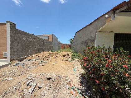 Terreno a venda no Bairro Luzardo Viana em Maracanaú