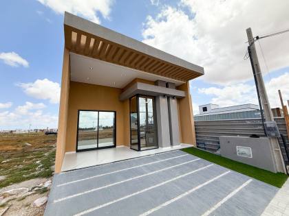 Casa plana de 3 Quartos a venda no Condomínio Recanto das Flores