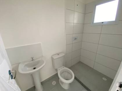 LOCAÇÃO - CASA DE 2 QUARTOS NO MORADA DA SERRA