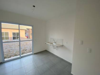 LOCAÇÃO - CASA DE 2 QUARTOS NO MORADA DA SERRA