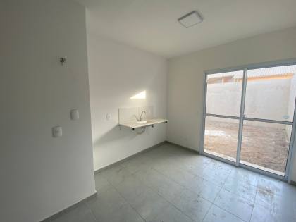 LOCAÇÃO CASA 2 QUARTOS COM QUINTAL MURADO - MORADAS DA SERRA