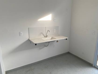 LOCAÇÃO CASA 2 QUARTOS COM QUINTAL MURADO - MORADAS DA SERRA