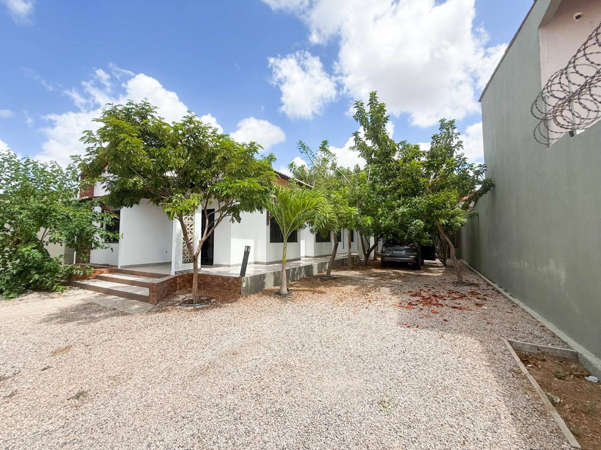 Casa a venda com 3 Quartos no Residencial