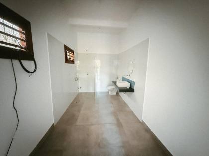 Casa a venda com 3 Quartos no Residencial