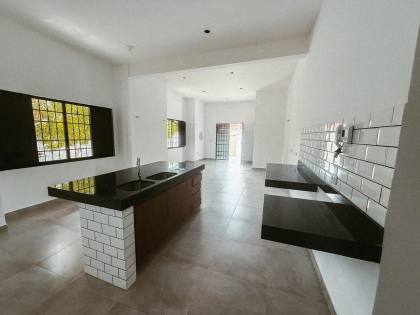 Casa a venda com 3 Quartos no Residencial