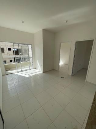 APARTAMENTO DE 2 QUARTOS NO LUZARDO VIANA