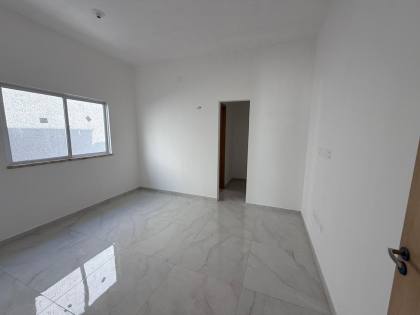 Casa duplex com 3 quartos e varanda