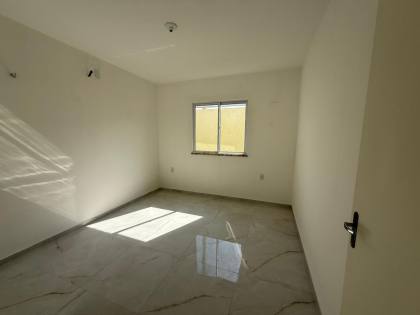 Casa duplex com 3 quartos no Luzardo Viana