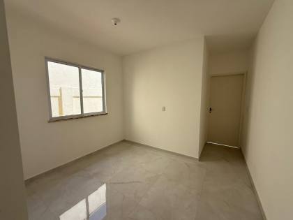 Casa duplex com 3 quartos no Luzardo Viana