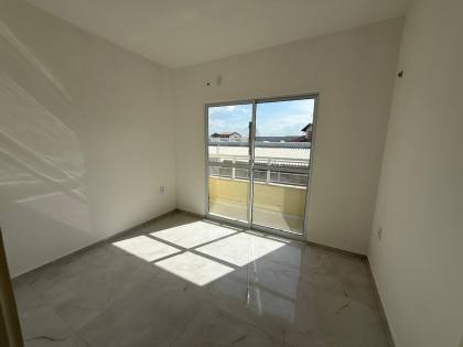 Casa duplex com 3 quartos no Luzardo Viana