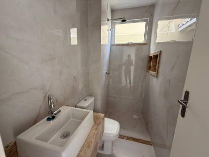 Casa duplex com 3 quartos no Luzardo Viana