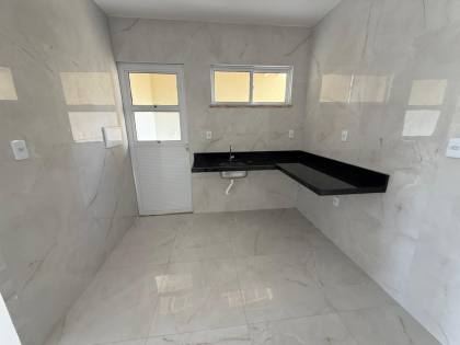 Casa duplex com 3 quartos no Luzardo Viana