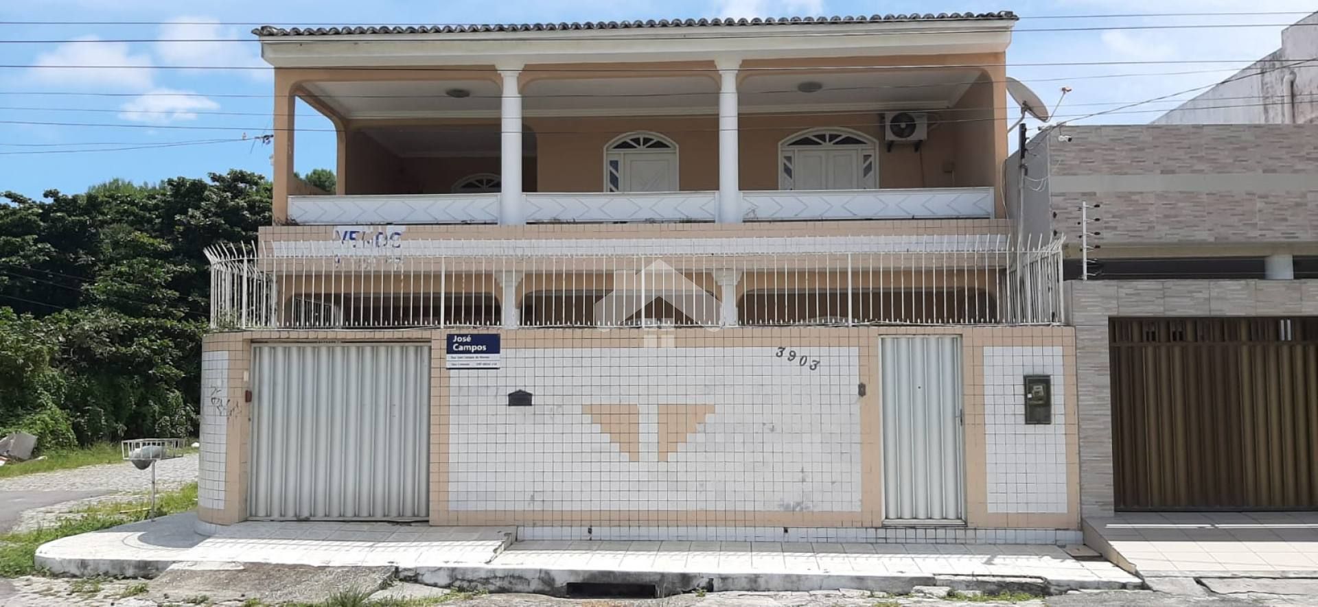 Casa Para Vender com 5 quartos 1 suíte no bairro São Conrado em Aracaju