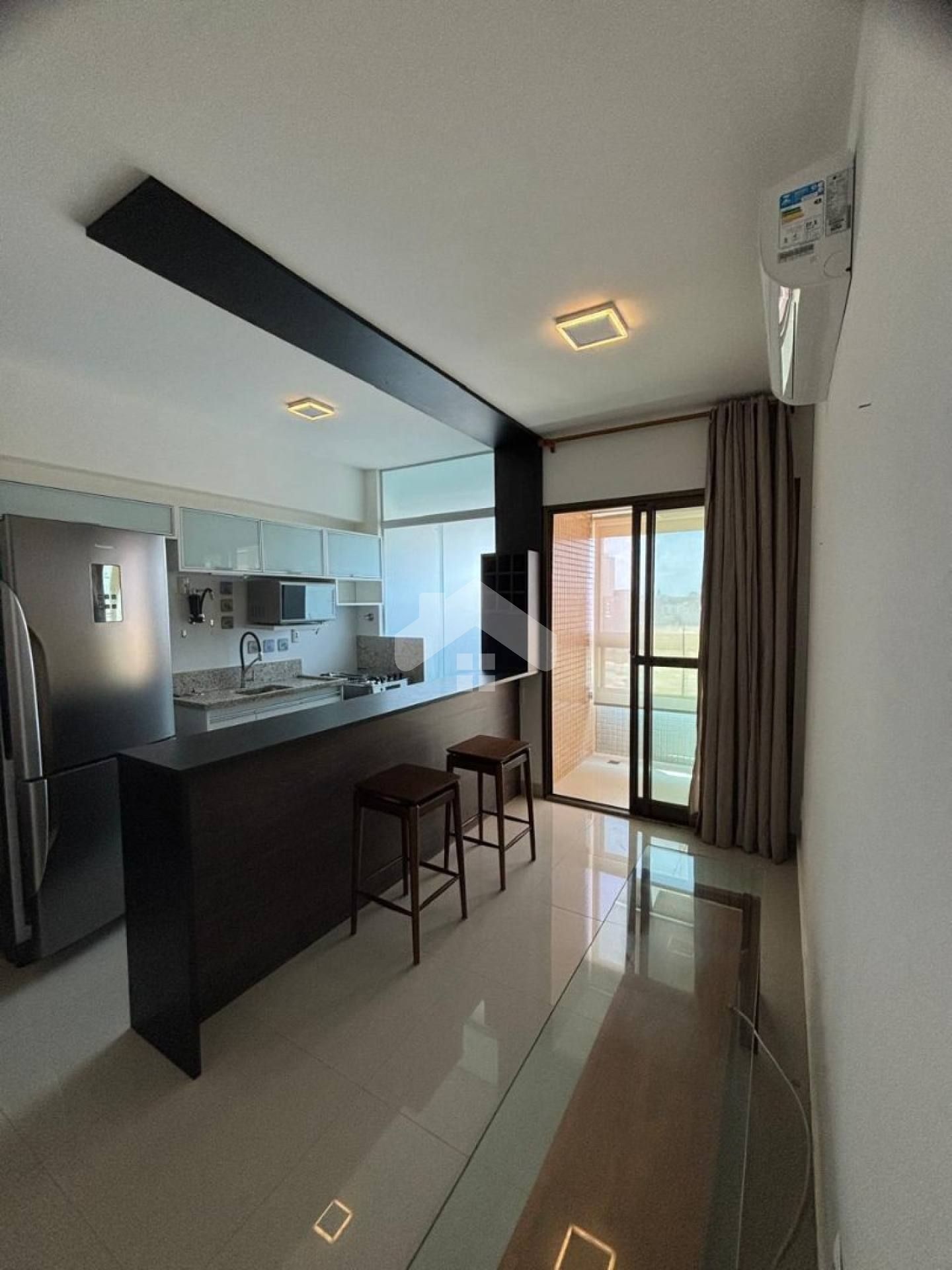 Apartamento MOBILIADO no Ed. Serra dos Corais , 1/4, 1 vaga - Jardim Armação