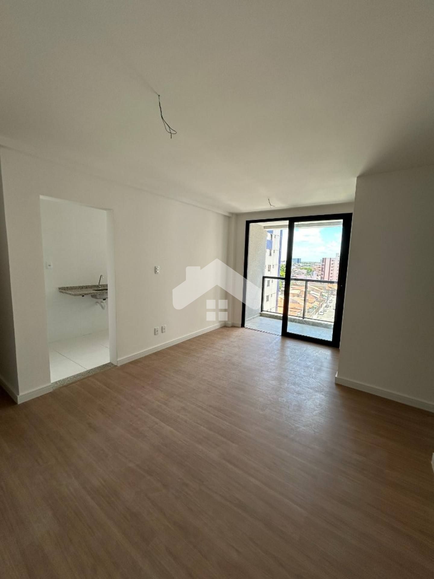Apartamento Para Vender com 3 quartos 1 suíte no bairro Luzia em Aracaju no Urbanus Luzia