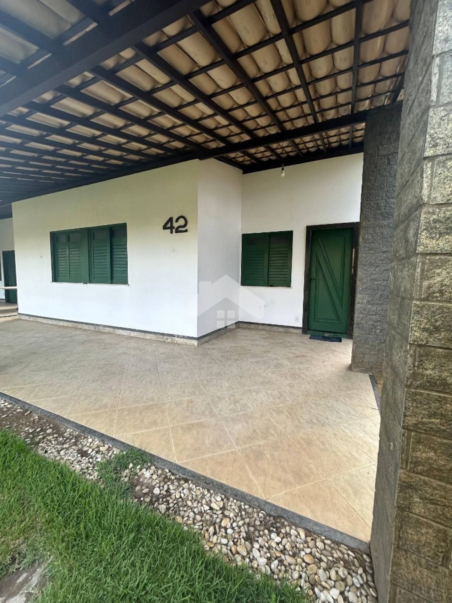 Casa de Condomínio Para Alugar com 3 quartos 1 suíte | Condomínio Sol e Mar I